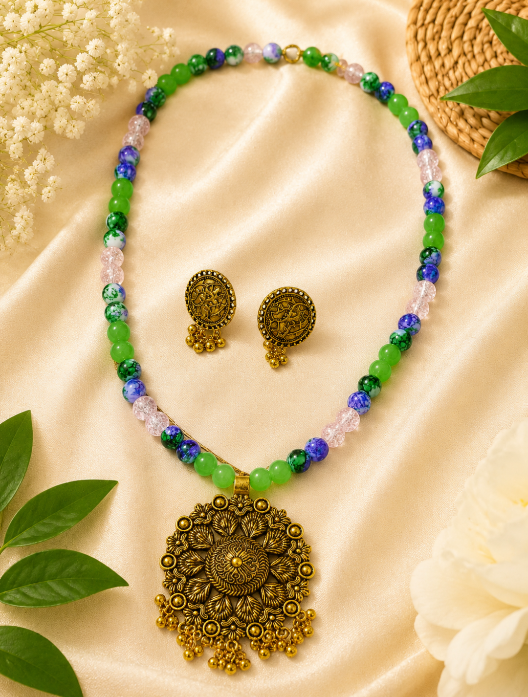 handmade cowrie shell jwellery set handmade cowrie shell jwellery set
